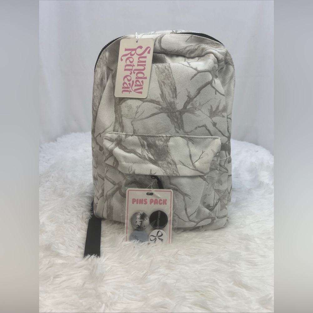 Sunday Retreat Cotton Fabric Gray Backpack with Charm & Pins Pack NWT